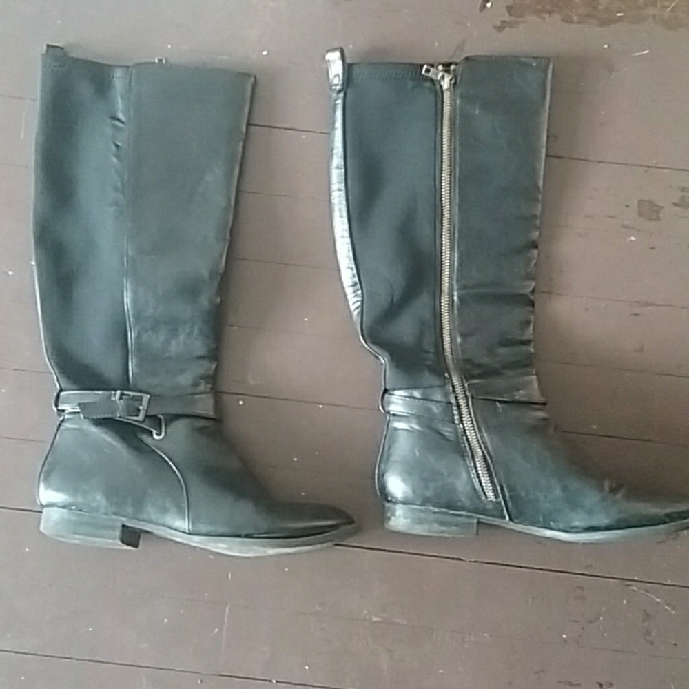 Size 7M black boots